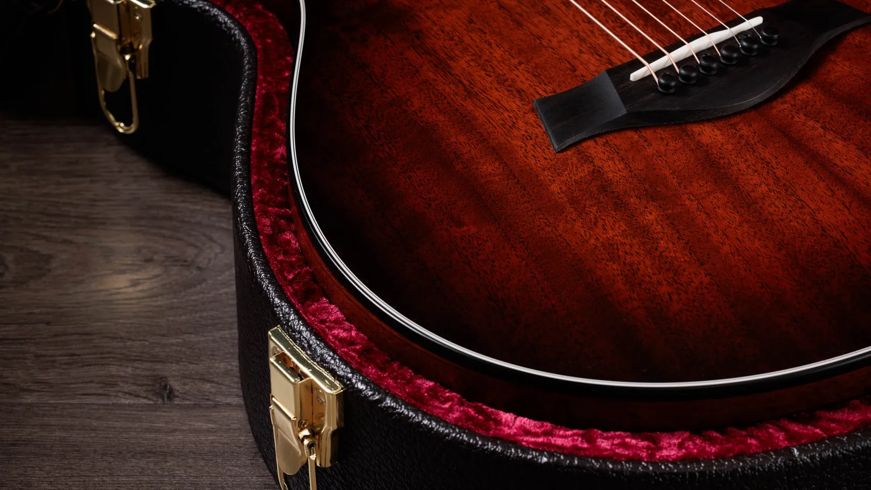 322ce 12-Fret Tropical Mahogany Acoustic-Electric Guitar | Taylor